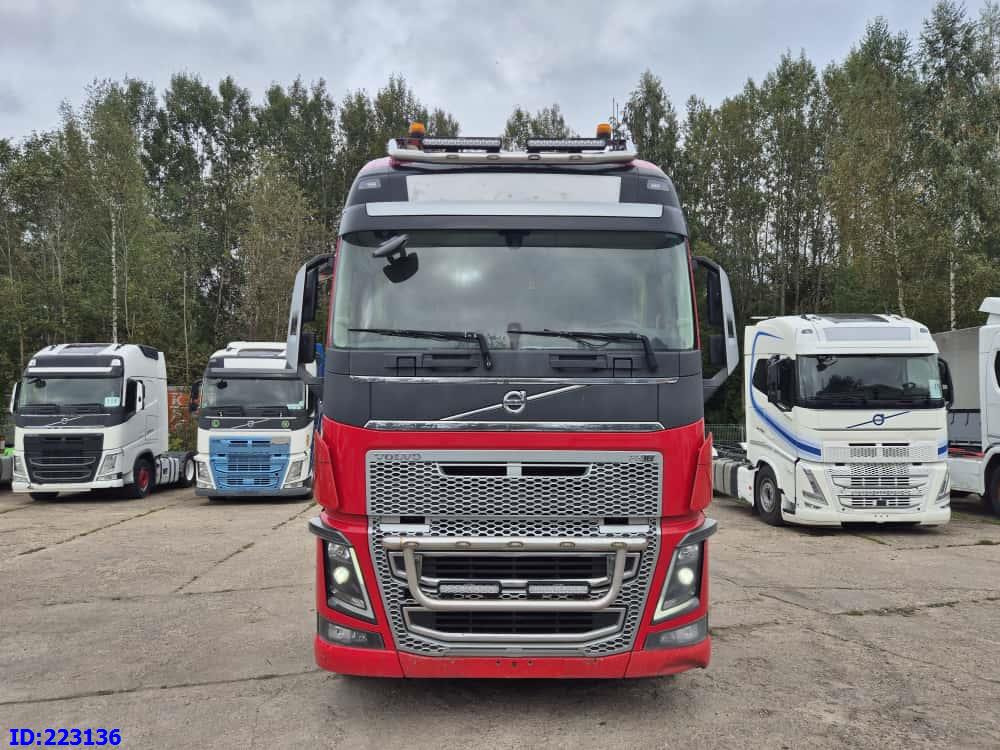 VOLVO FH16 750HP - 8x4 -Big Axles - Camião chassi: foto 2 VOLVO FH16 750HP - 8x4 -Big Axles - Camião chassi: foto 2