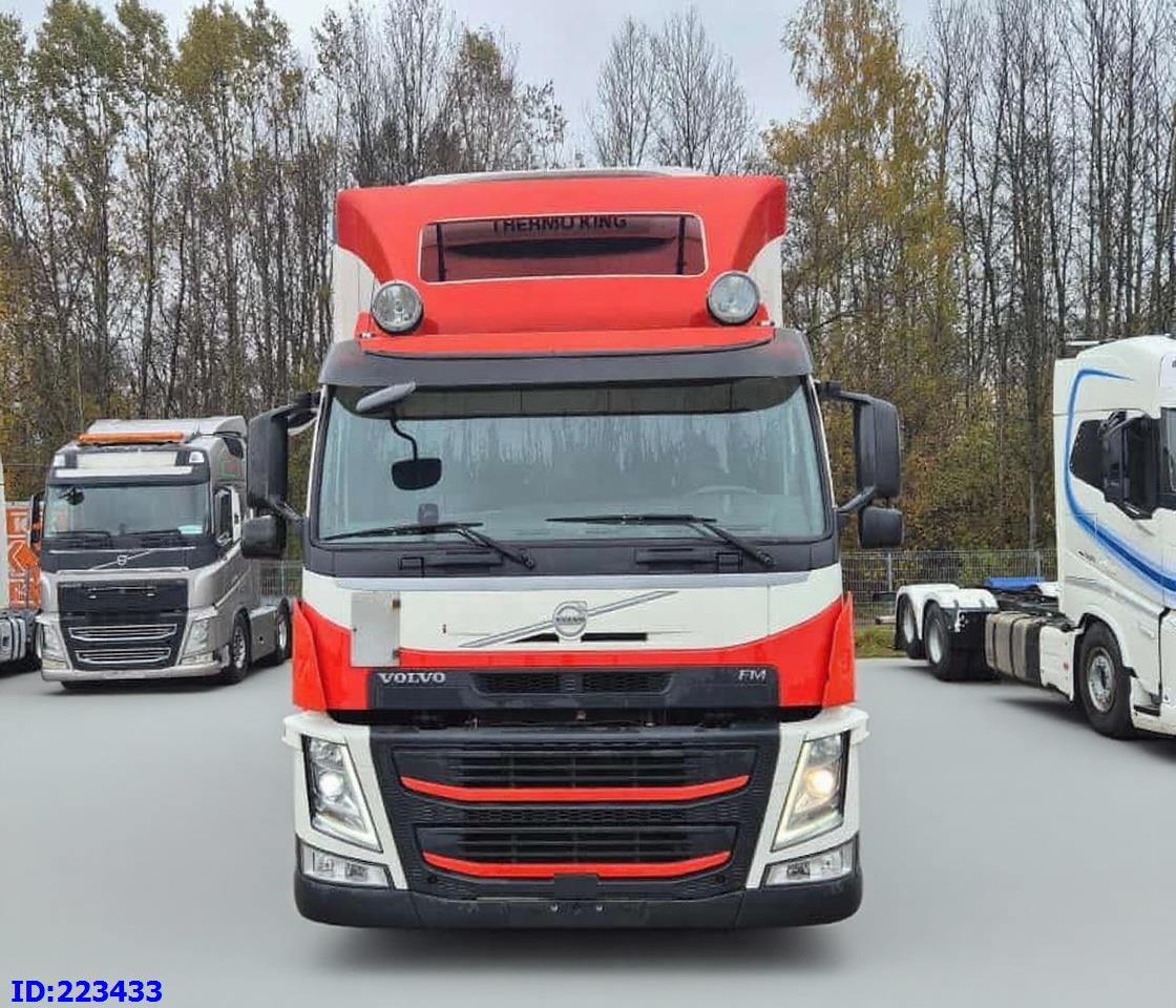 VOLVO FM13 500HP Thermoking Steering Axle - Camião frigorífico: foto 2 VOLVO FM13 500HP Thermoking Steering Axle - Camião frigorífico: foto 2
