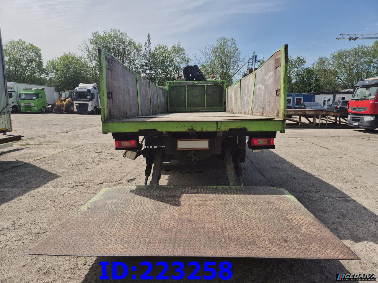 Camião de caixa aberta/ Plataforma VOLVO FM9 300HP 6x2 + HIAB 144B -3 CL: foto 7