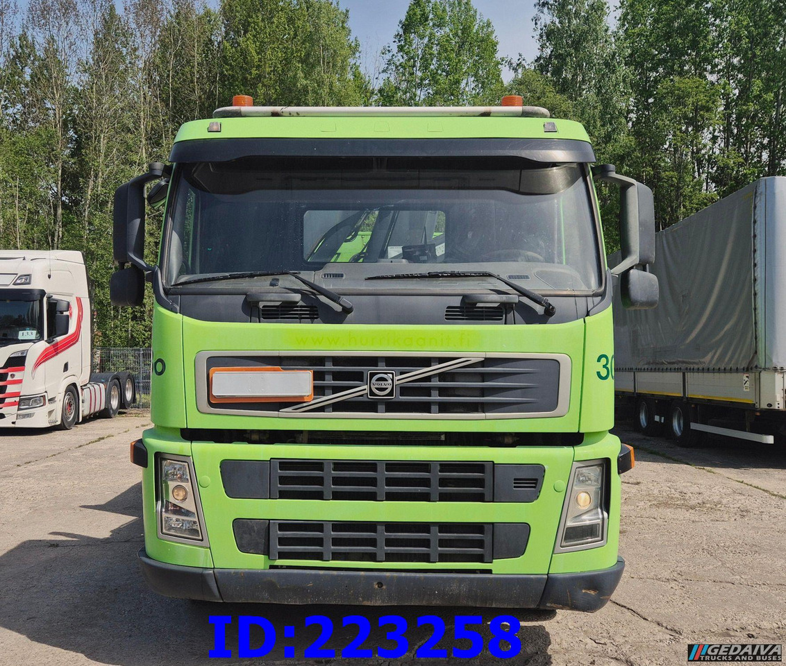 VOLVO FM9 300HP 6x2 + HIAB 144B -3 CL - Camião de caixa aberta/ Plataforma: foto 2 VOLVO FM9 300HP 6x2 + HIAB 144B -3 CL - Camião de caixa aberta/ Plataforma: foto 2