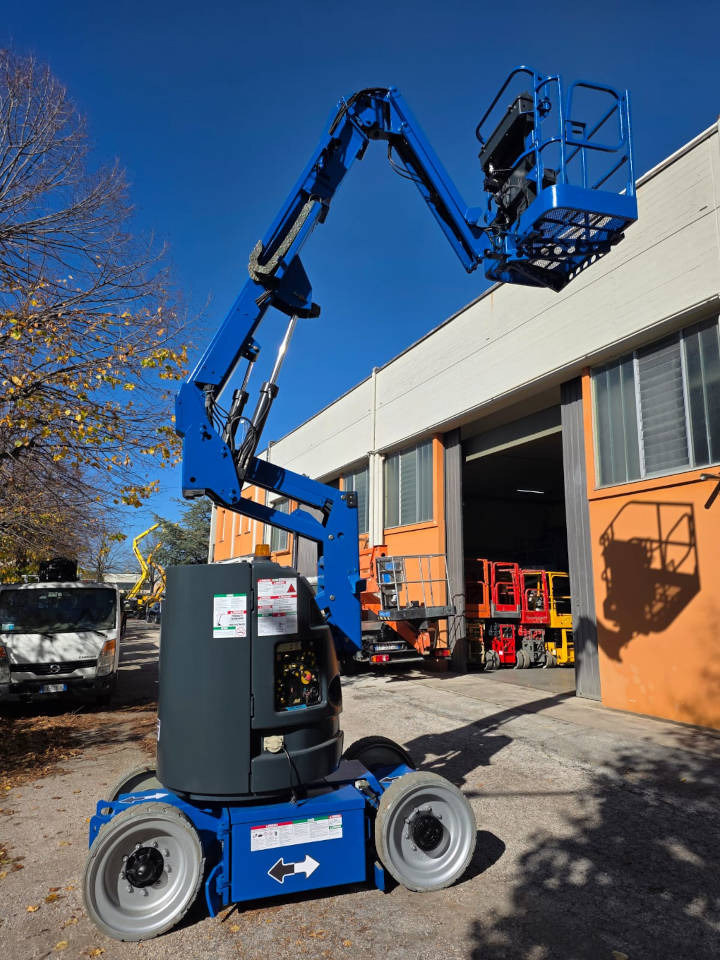 JLG E 300 AJP - Plataforma articulada: foto 5 JLG E 300 AJP - Plataforma articulada: foto 5