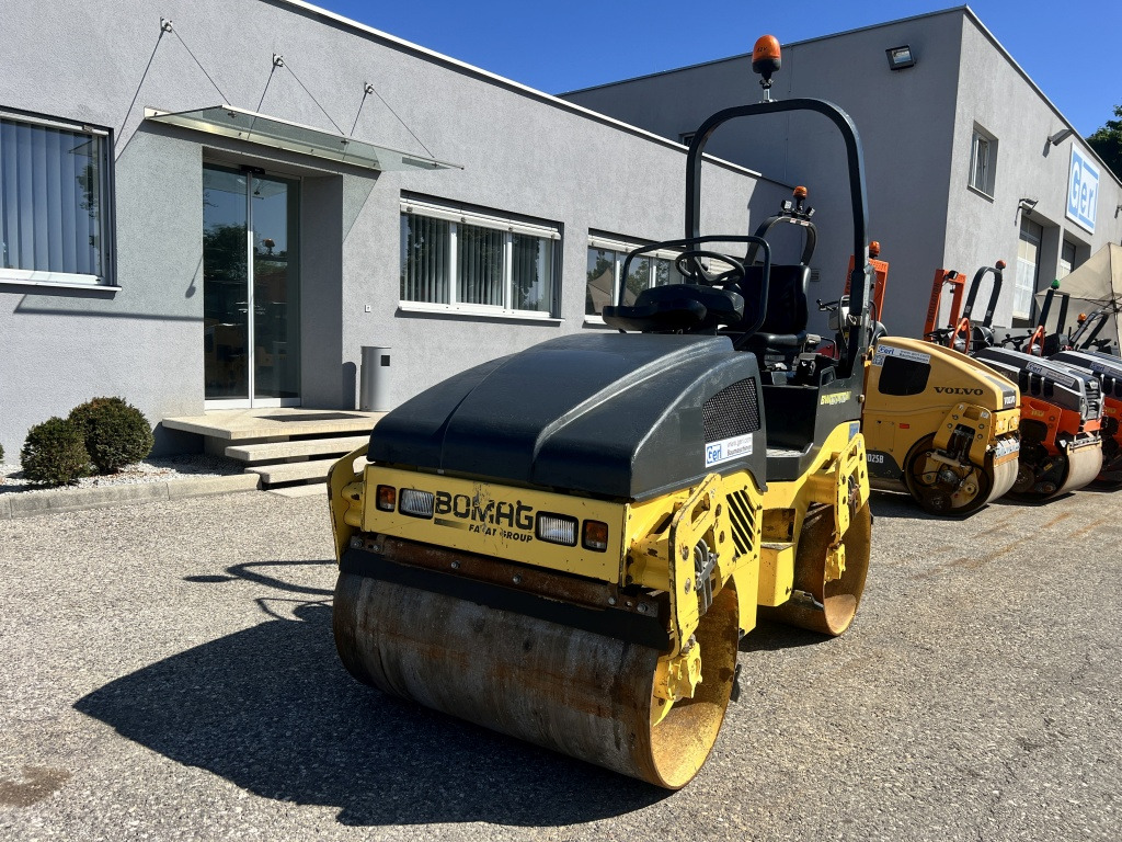 Bomag BW 120 AD-4 (111624) - Compactador de asfalto: foto 2 Bomag BW 120 AD-4 (111624) - Compactador de asfalto: foto 2