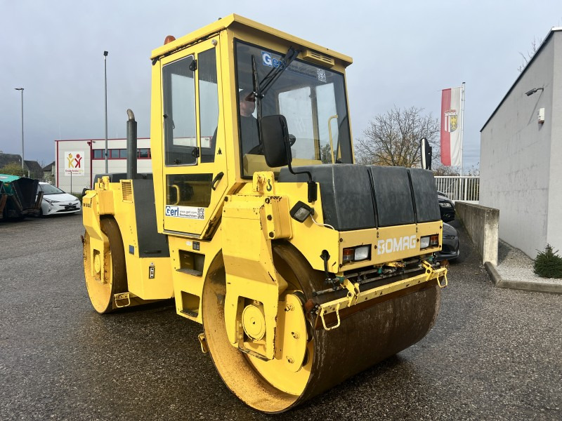 Bomag BW 151 AD-2 (111297) - Compactador de asfalto: foto 5 Bomag BW 151 AD-2 (111297) - Compactador de asfalto: foto 5