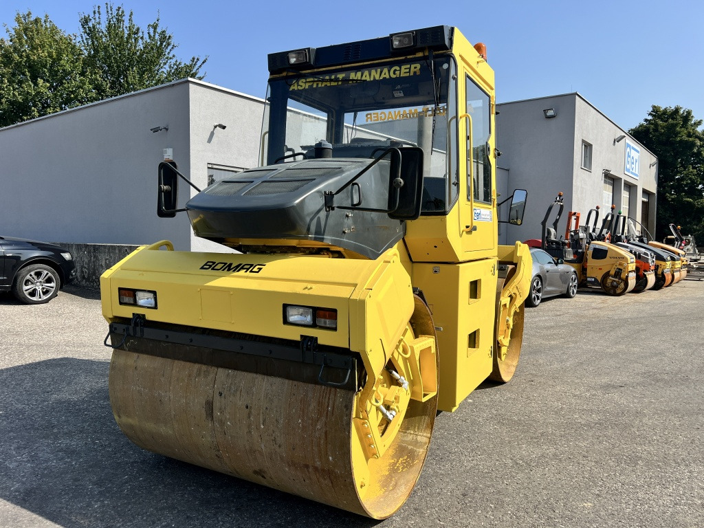 Bomag BW 174 n. Chr. (111667) - Compactador de asfalto: foto 2 Bomag BW 174 n. Chr. (111667) - Compactador de asfalto: foto 2