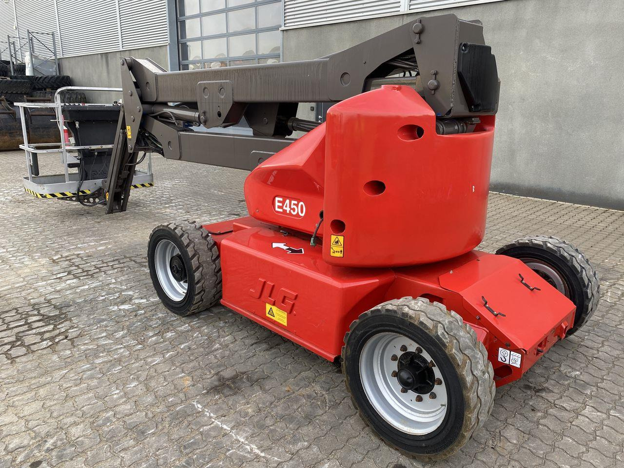 JLG E450AJ - Plataforma articulada: foto 2 JLG E450AJ - Plataforma articulada: foto 2