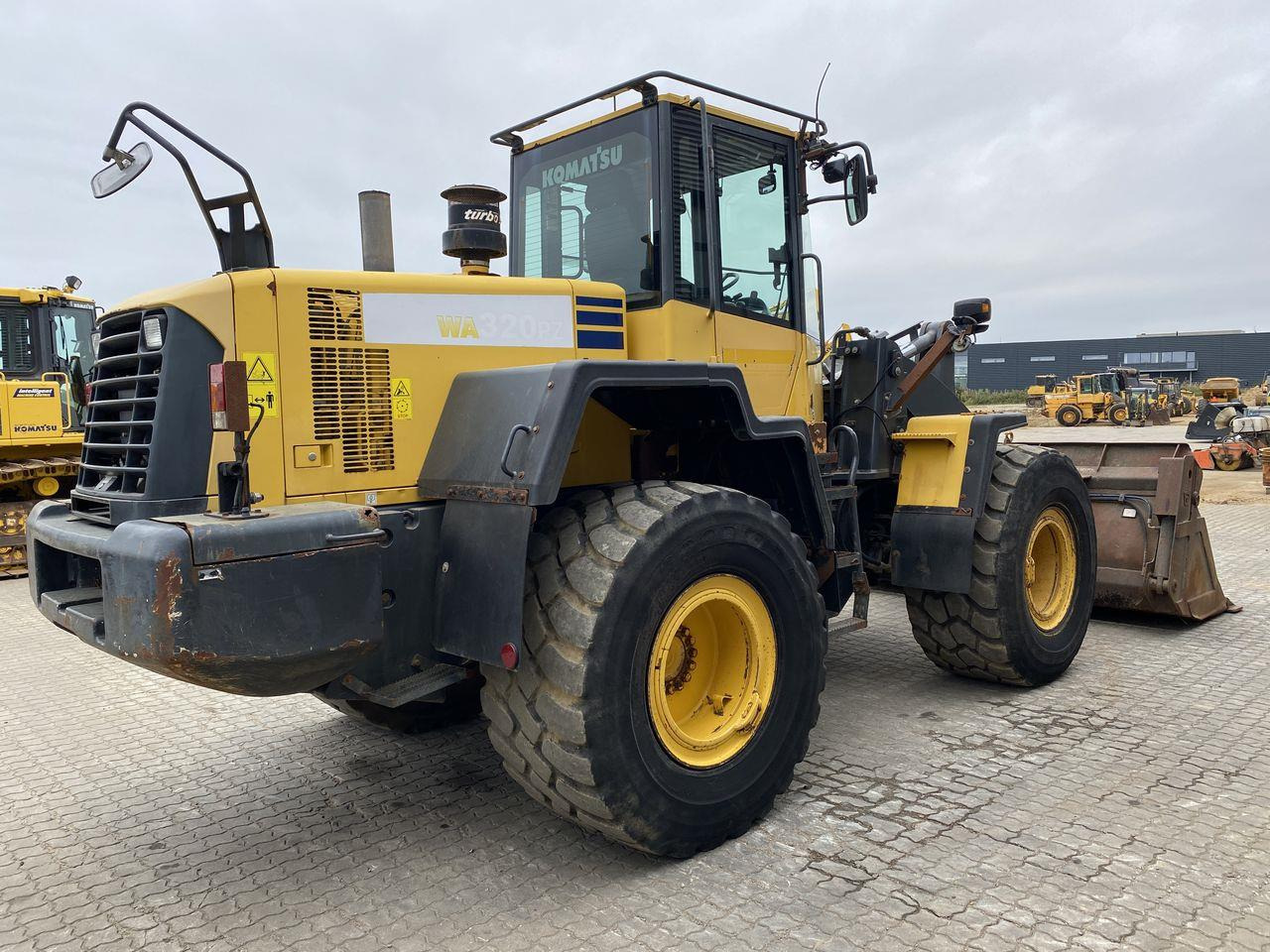 Komatsu WA320PZ-6 - Pá carregadora de rodas: foto 4 Komatsu WA320PZ-6 - Pá carregadora de rodas: foto 4