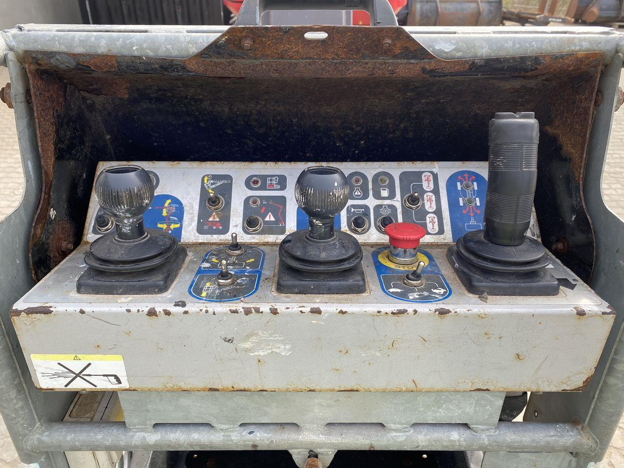 Manitou 200ATJ RC - Plataforma articulada: foto 3 Manitou 200ATJ RC - Plataforma articulada: foto 3