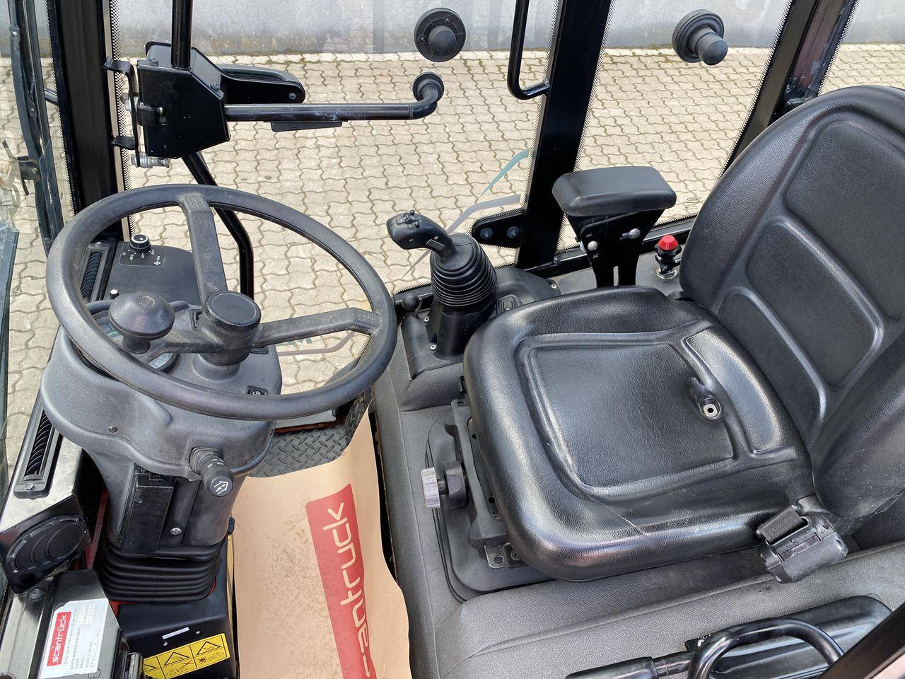 Manitou MLA 5-50H-Z CAB - Carregadora articulada: foto 3 Manitou MLA 5-50H-Z CAB - Carregadora articulada: foto 3