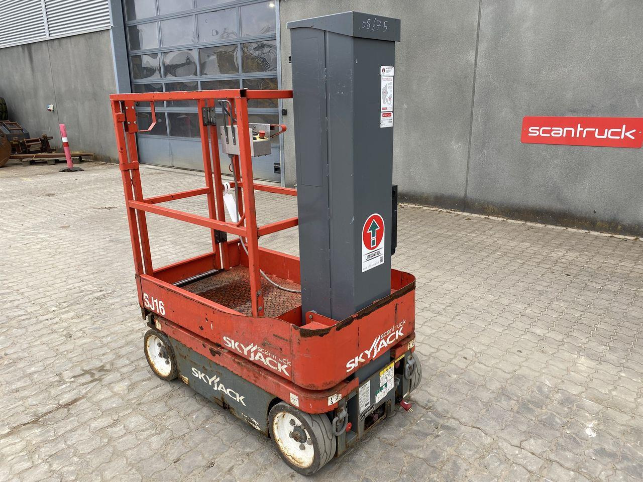 Skyjack SJ16 - Plataforma de mastro vertical: foto 2 Skyjack SJ16 - Plataforma de mastro vertical: foto 2