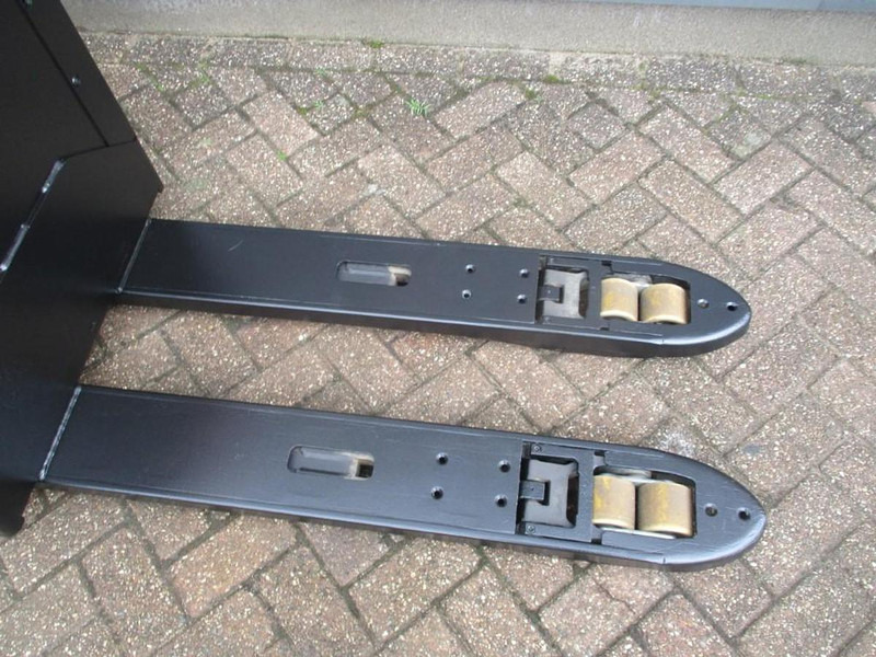 BT LPE 200 - Porta-palete: foto 4 BT LPE 200 - Porta-palete: foto 4