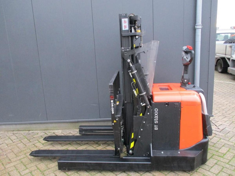 BT SPE 120 XR - Reachstacker porta contentores: foto 1 BT SPE 120 XR - Reachstacker porta contentores: foto 1