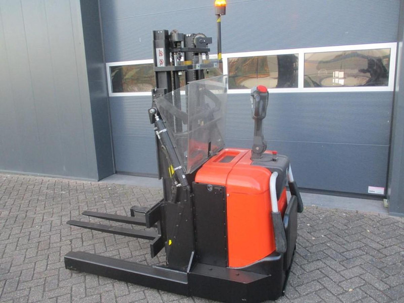 BT SPE 120 XRD - Reachstacker porta contentores: foto 2 BT SPE 120 XRD - Reachstacker porta contentores: foto 2