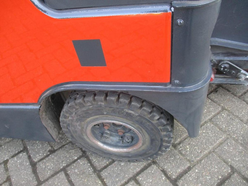 Linde P 60 - Trator elétrics: foto 4 Linde P 60 - Trator elétrics: foto 4