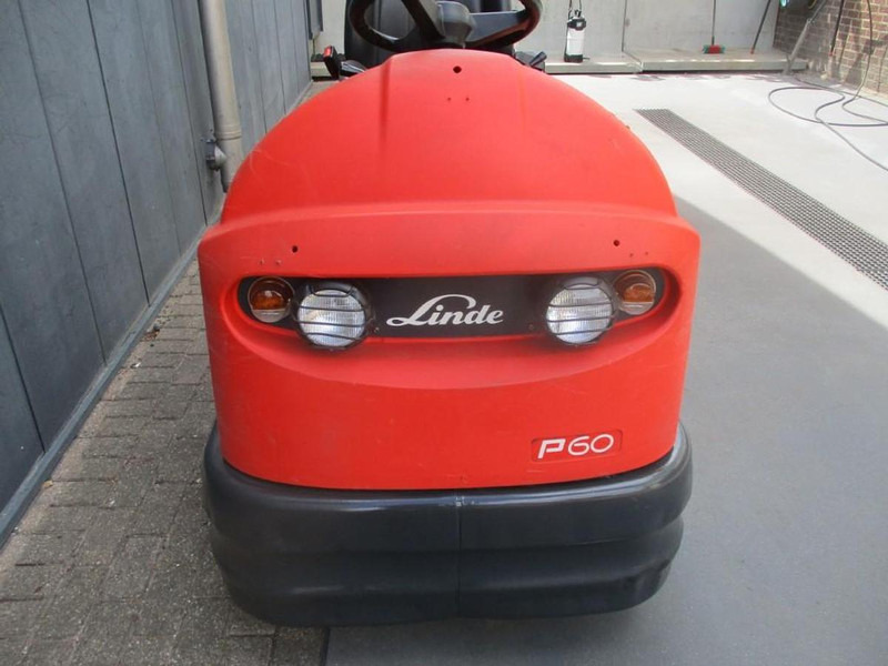 Linde P 60 - Trator elétrics: foto 4 Linde P 60 - Trator elétrics: foto 4