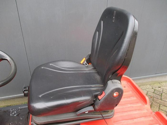 Linde P 60 - Trator elétrics: foto 5 Linde P 60 - Trator elétrics: foto 5
