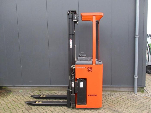 Rocla SST16 TREV 5400 - Stacker: foto 1 Rocla SST16 TREV 5400 - Stacker: foto 1