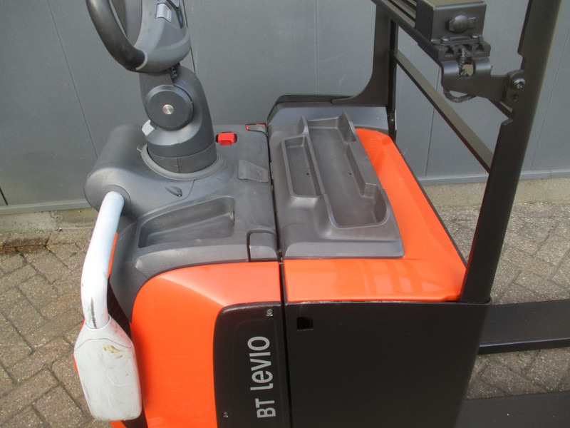 Porta-palete Toyota LPE 250: foto 6 Porta-palete Toyota LPE 250: foto 6