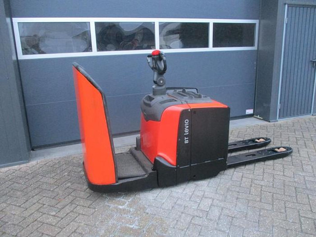 Toyota LPE 250 - Porta-palete: foto 2 Toyota LPE 250 - Porta-palete: foto 2