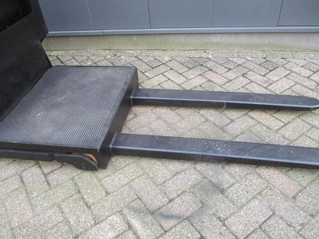 Order-picker Toyota OSE 100W: foto 7