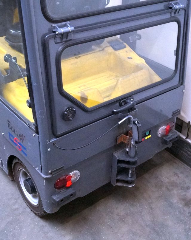 Dec Bull 6N - Trator elétrics: foto 4 Dec Bull 6N - Trator elétrics: foto 4