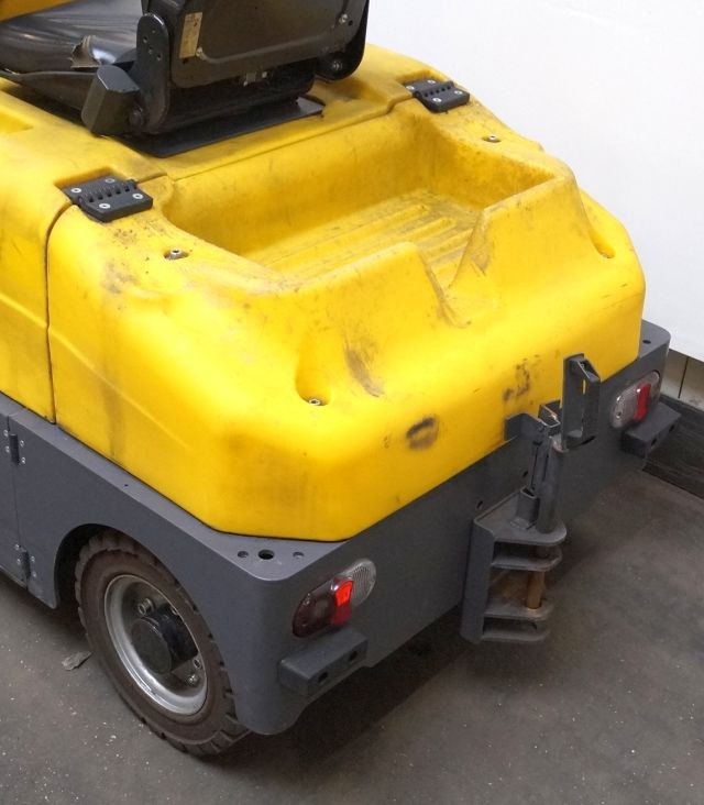 Dec Bull 6N - Trator elétrics: foto 4 Dec Bull 6N - Trator elétrics: foto 4