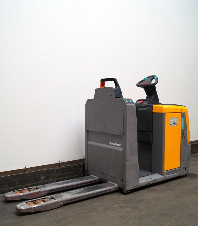 Jungheinrich ECE220 - Order-picker: foto 1 Jungheinrich ECE220 - Order-picker: foto 1