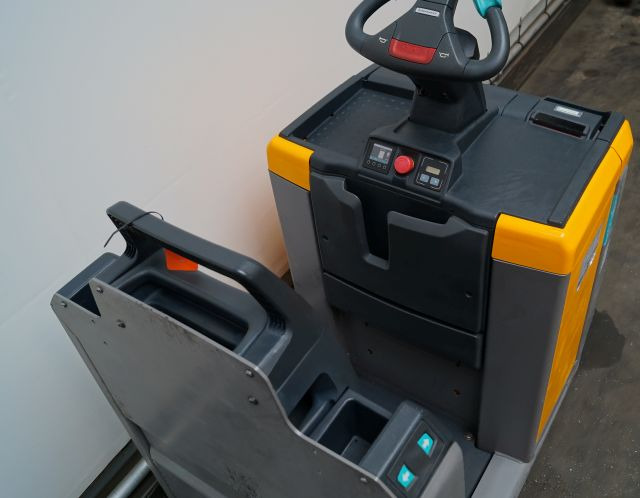Jungheinrich ECE220 - Order-picker: foto 3 Jungheinrich ECE220 - Order-picker: foto 3