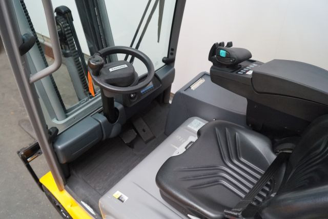 Jungheinrich EFG316 - Empilhadeira elétrica: foto 3 Jungheinrich EFG316 - Empilhadeira elétrica: foto 3