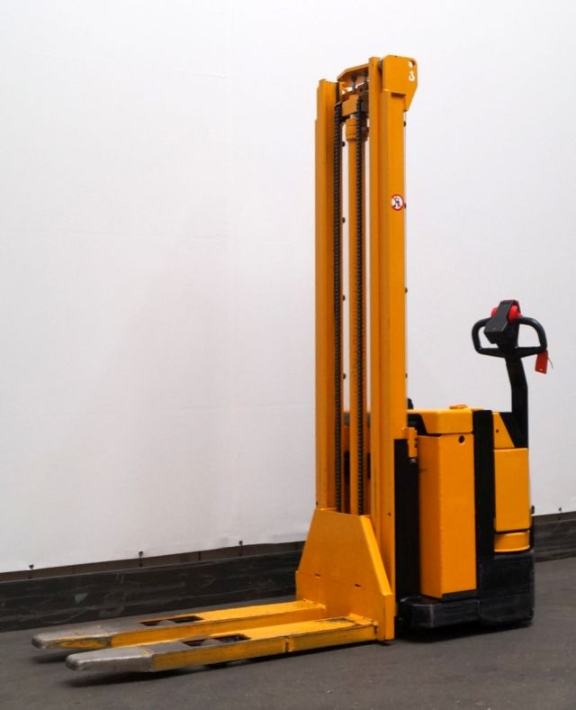 Jungheinrich EJC12 - Stacker: foto 1 Jungheinrich EJC12 - Stacker: foto 1