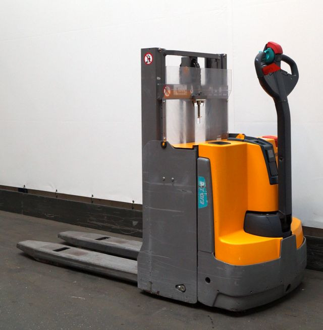 Jungheinrich EJD118 - Stacker: foto 2 Jungheinrich EJD118 - Stacker: foto 2