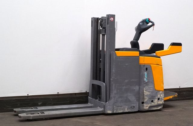 Jungheinrich ERD220 - Stacker: foto 1 Jungheinrich ERD220 - Stacker: foto 1