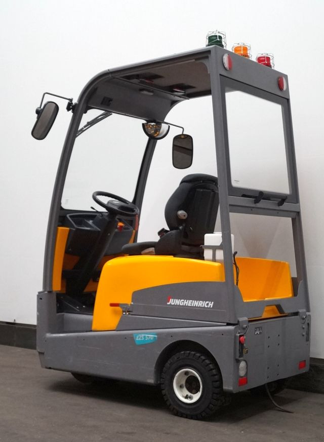 Jungheinrich EZS570 - Trator elétrics: foto 2 Jungheinrich EZS570 - Trator elétrics: foto 2