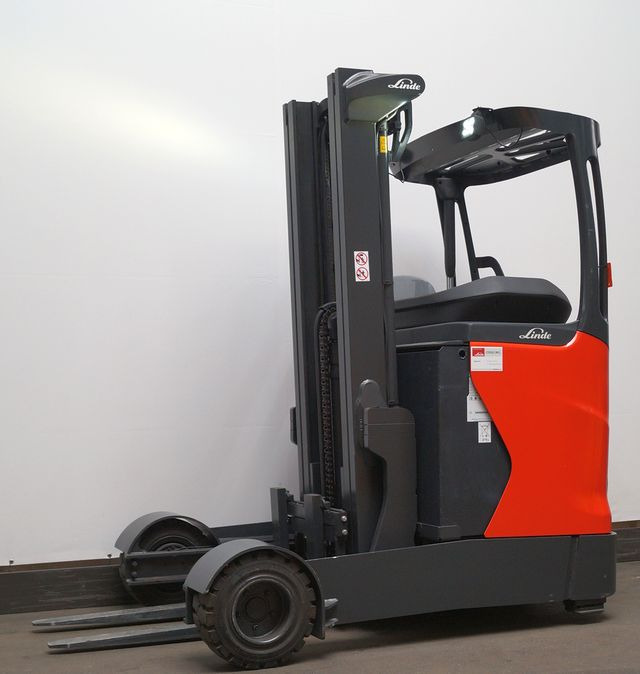 Linde R20G-01 - Empilhador retráctil: foto 2 Linde R20G-01 - Empilhador retráctil: foto 2
