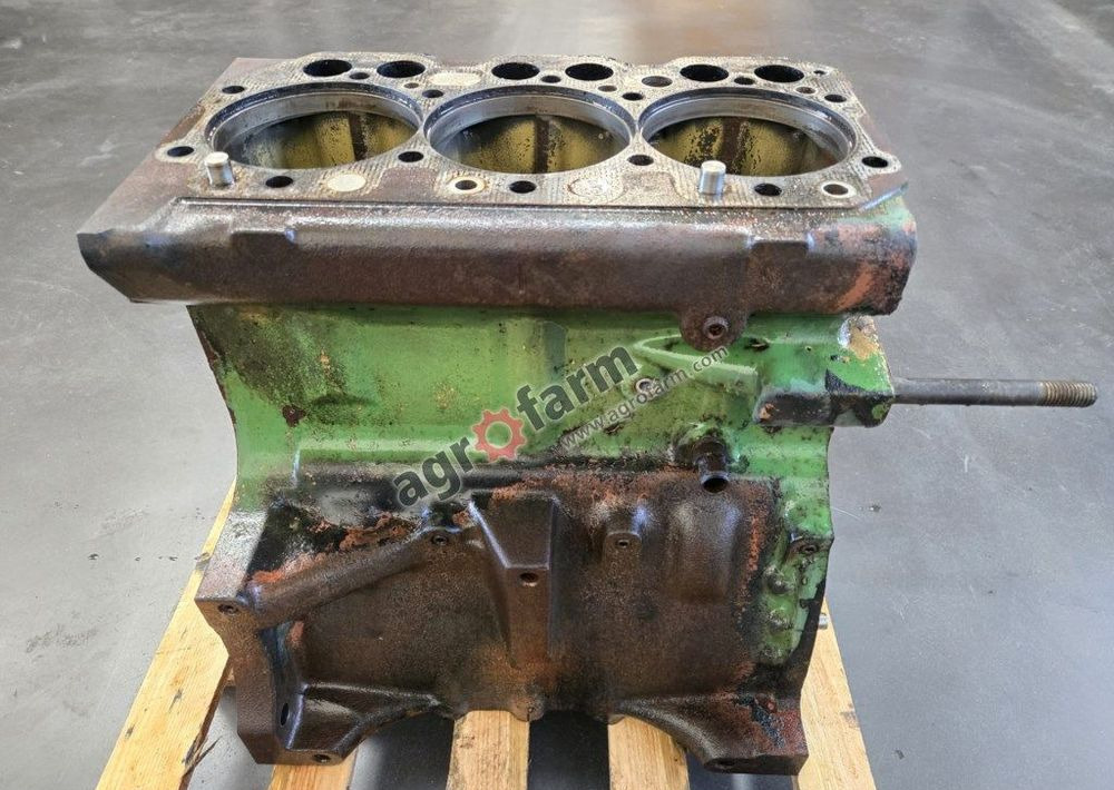 Blok silnika John Deere 1950 1850 1750 1550 1350 - Motor por Camião: foto 2 Blok silnika John Deere 1950 1850 1750 1550 1350 - Motor por Camião: foto 2