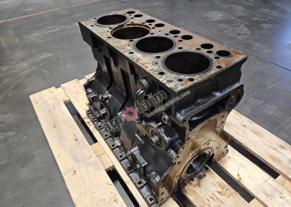 Blok silnika Valtra 6350, 6000, 6200, 6250, 6300 - Motor por Camião: foto 2 Blok silnika Valtra 6350, 6000, 6200, 6250, 6300 - Motor por Camião: foto 2