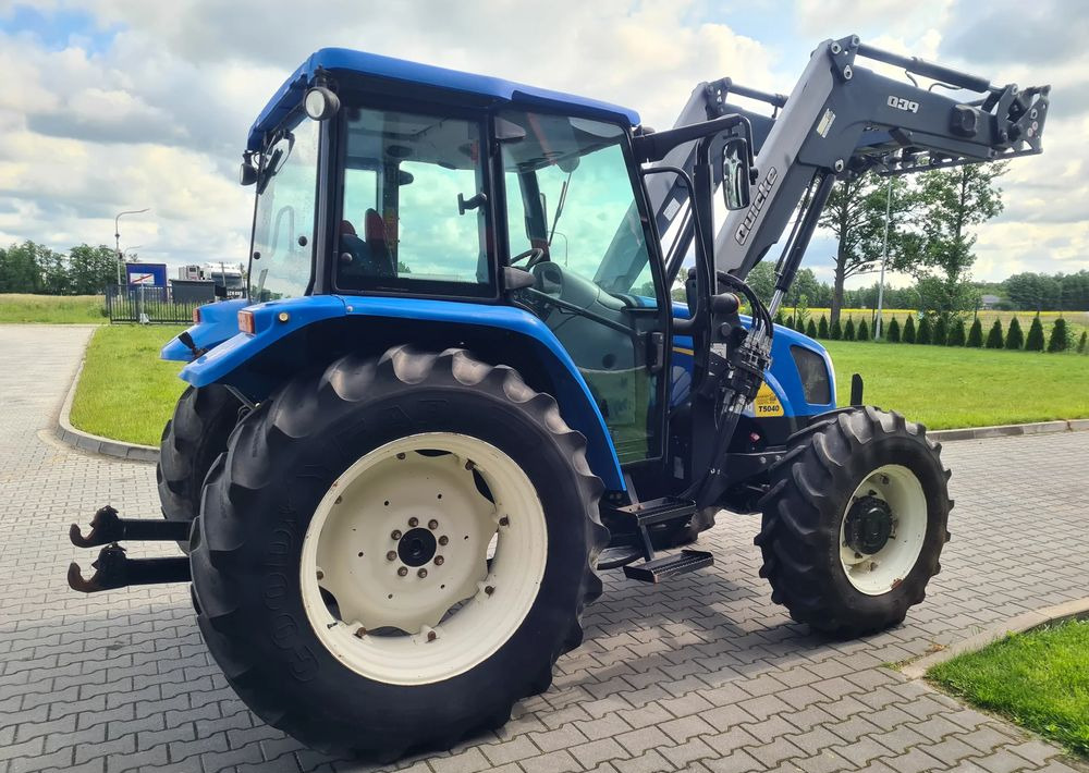 New Holland T5040 - Trator: foto 4 New Holland T5040 - Trator: foto 4