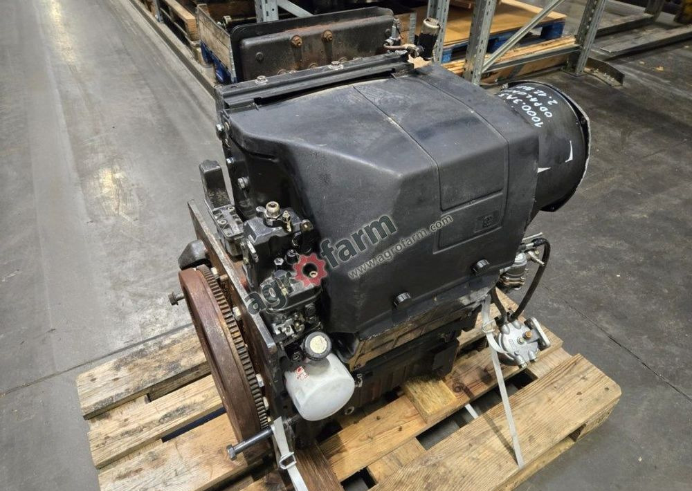 Silnik Lamborghini Crono 554-50, 1000.3A3 - Motor por Camião: foto 2 Silnik Lamborghini Crono 554-50, 1000.3A3 - Motor por Camião: foto 2