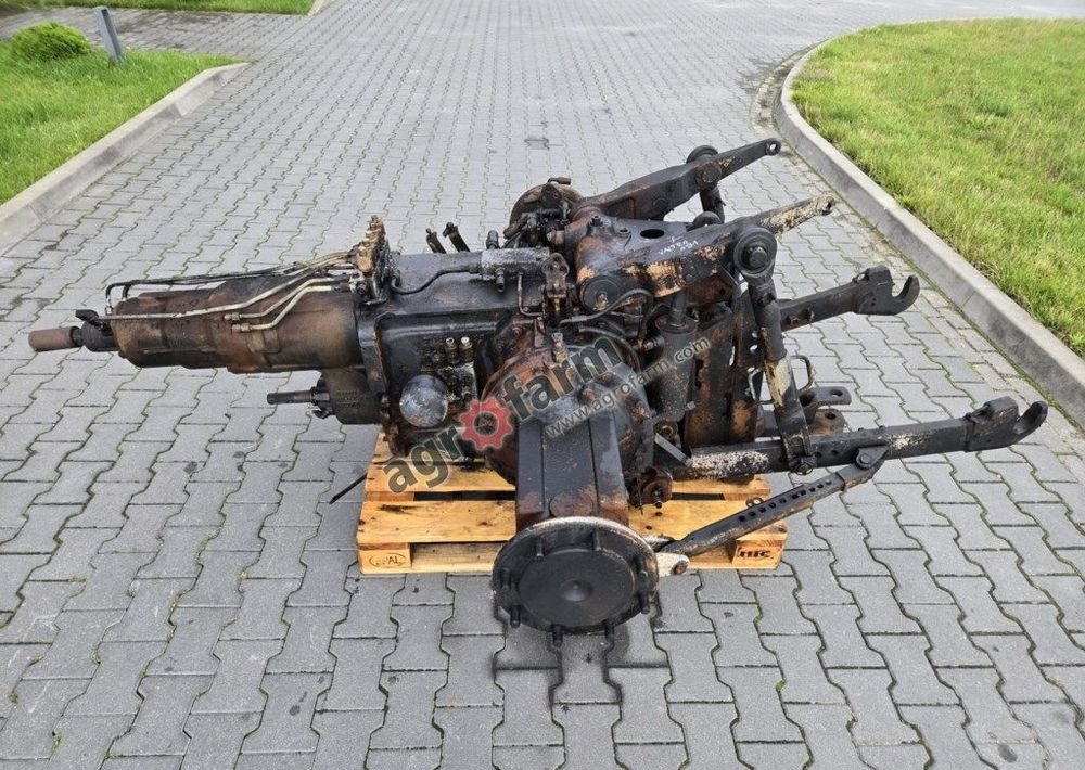 Skrzynia biegów, most tylny Valtra N91 TB07881 - Caixa de velocidade: foto 2 Skrzynia biegów, most tylny Valtra N91 TB07881 - Caixa de velocidade: foto 2