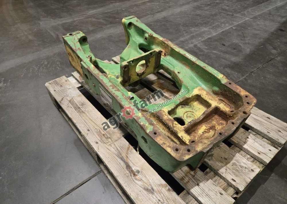 Suport mostu przedniego John Deere 2140 2250 - Suspensão: foto 2 Suport mostu przedniego John Deere 2140 2250 - Suspensão: foto 2