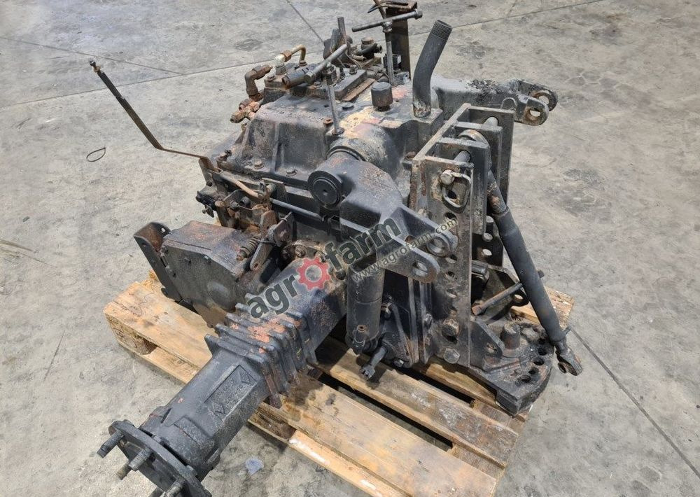 Tylny most Renault Ceres 85 - Caixa de velocidade: foto 4 Tylny most Renault Ceres 85 - Caixa de velocidade: foto 4