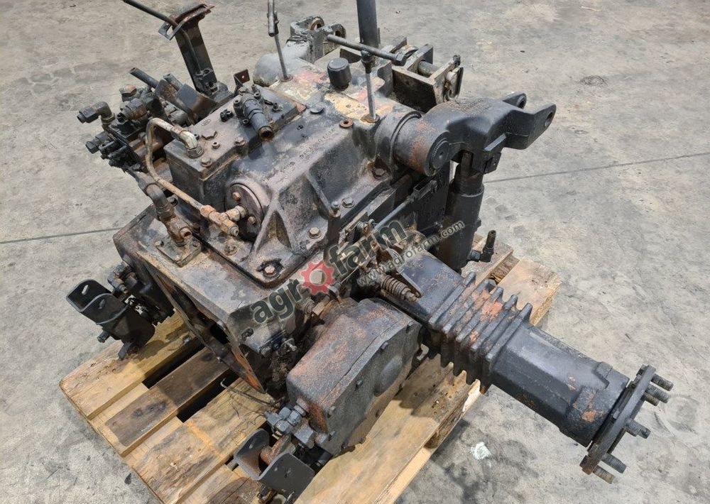 Tylny most Renault Ceres 85 - Caixa de velocidade: foto 2 Tylny most Renault Ceres 85 - Caixa de velocidade: foto 2