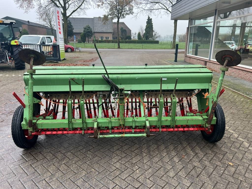 Hassia DU 100 300/36 zaaimachine - Semeadeira: foto 4 Hassia DU 100 300/36 zaaimachine - Semeadeira: foto 4