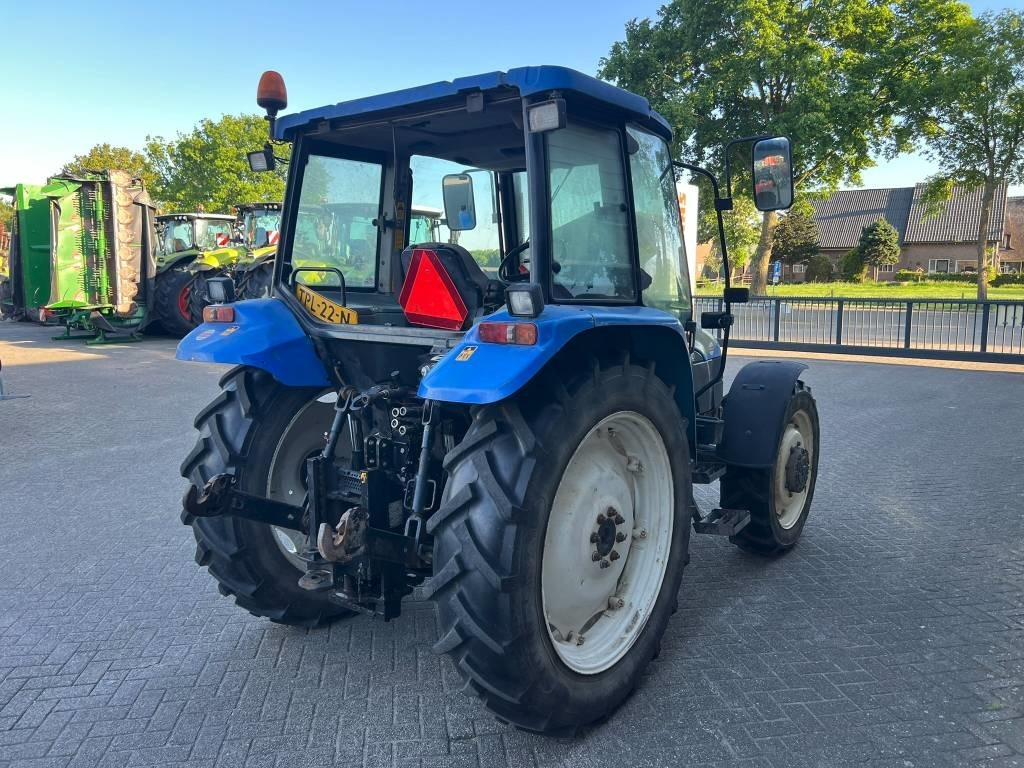 New Holland TL 90 - Trator: foto 5 New Holland TL 90 - Trator: foto 5