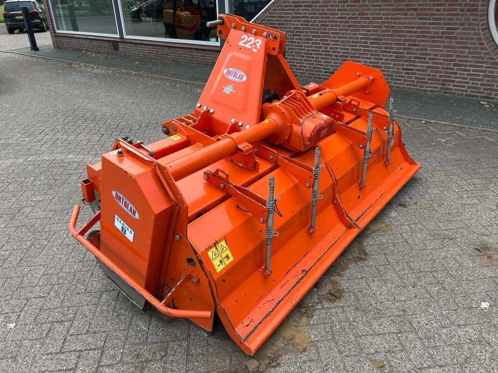 Ortolan BC 250 Frees - Maquina para lavrar a terra: foto 2 Ortolan BC 250 Frees - Maquina para lavrar a terra: foto 2