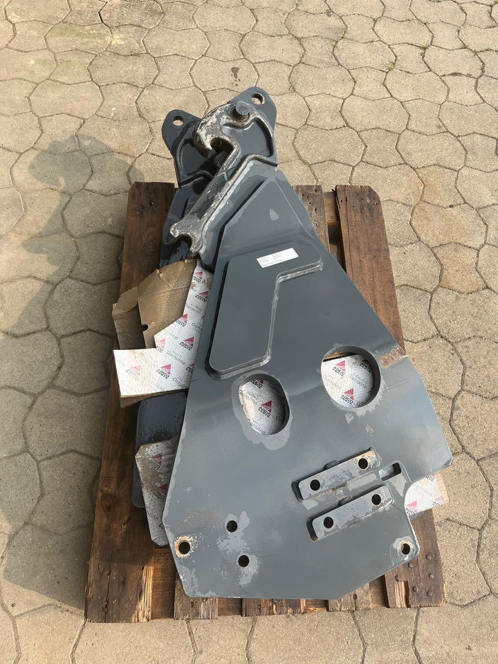 Stoll Anbaukonsolen Frontlader - Equipamento: foto 3 Stoll Anbaukonsolen Frontlader - Equipamento: foto 3