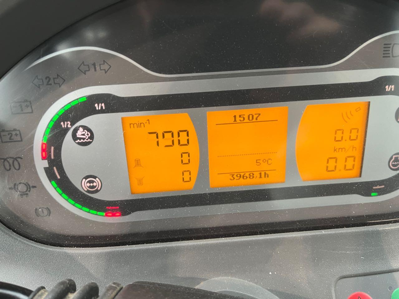 Fendt 720 Vario S4 ProfiPlus - Trator: foto 5 Fendt 720 Vario S4 ProfiPlus - Trator: foto 5