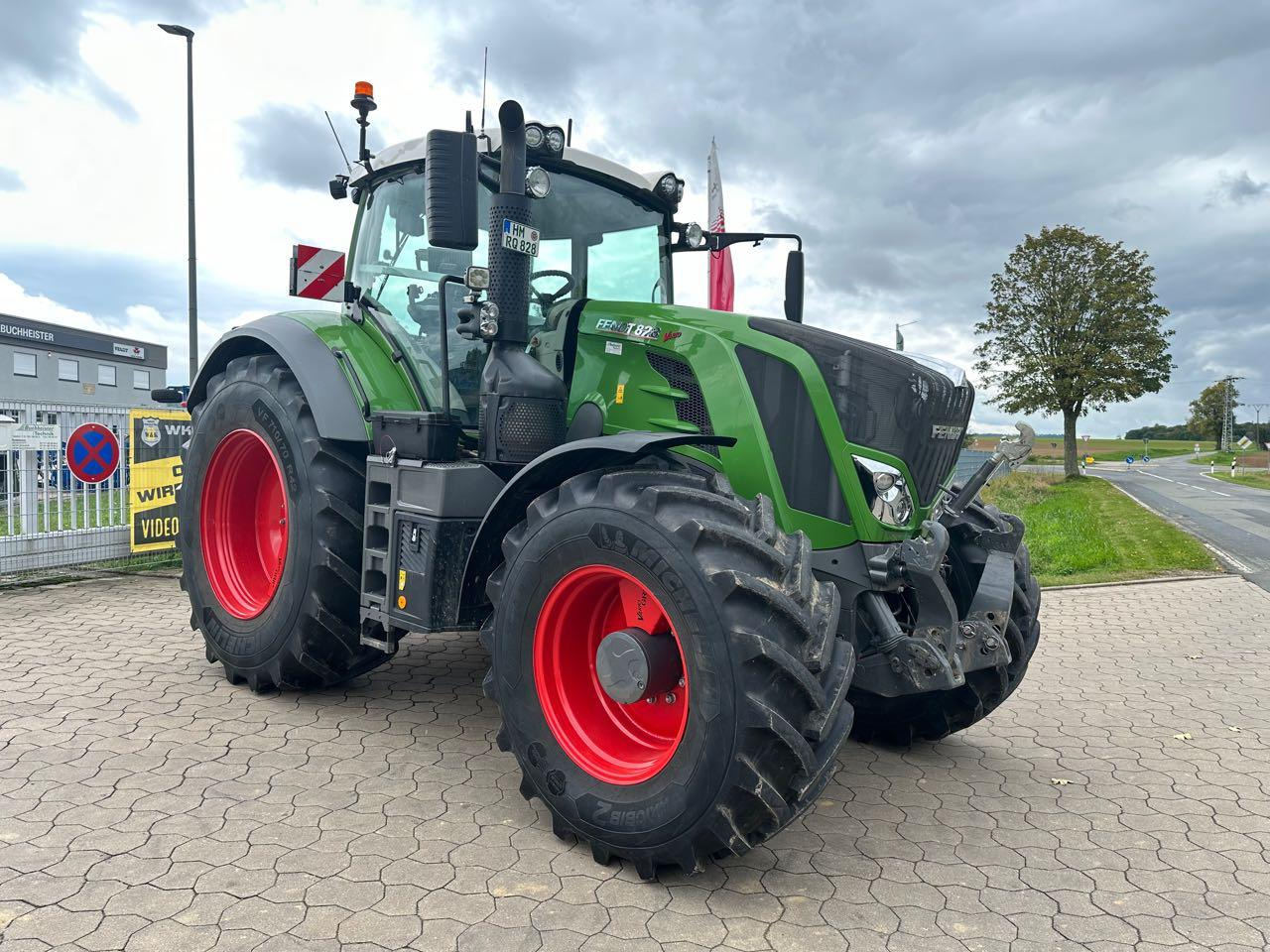 Fendt 828 S4 ProfiPlus - Trator: foto 3 Fendt 828 S4 ProfiPlus - Trator: foto 3