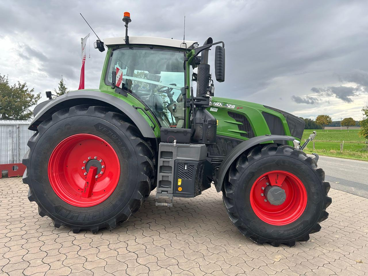 Fendt 828 S4 ProfiPlus - Trator: foto 4 Fendt 828 S4 ProfiPlus - Trator: foto 4
