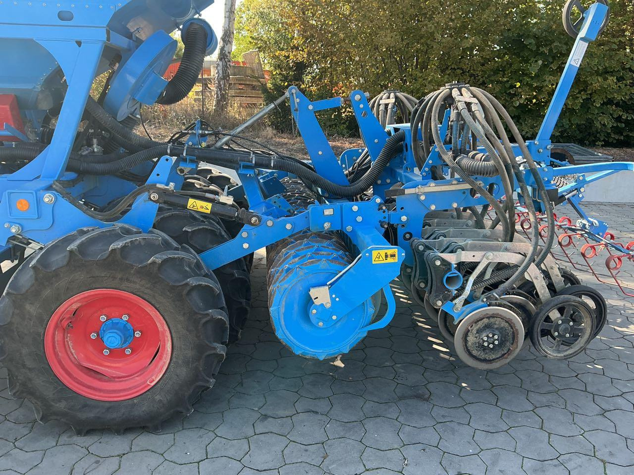 Lemken Compact Solitair 9/300 Z - Semeadora combinada: foto 4 Lemken Compact Solitair 9/300 Z - Semeadora combinada: foto 4