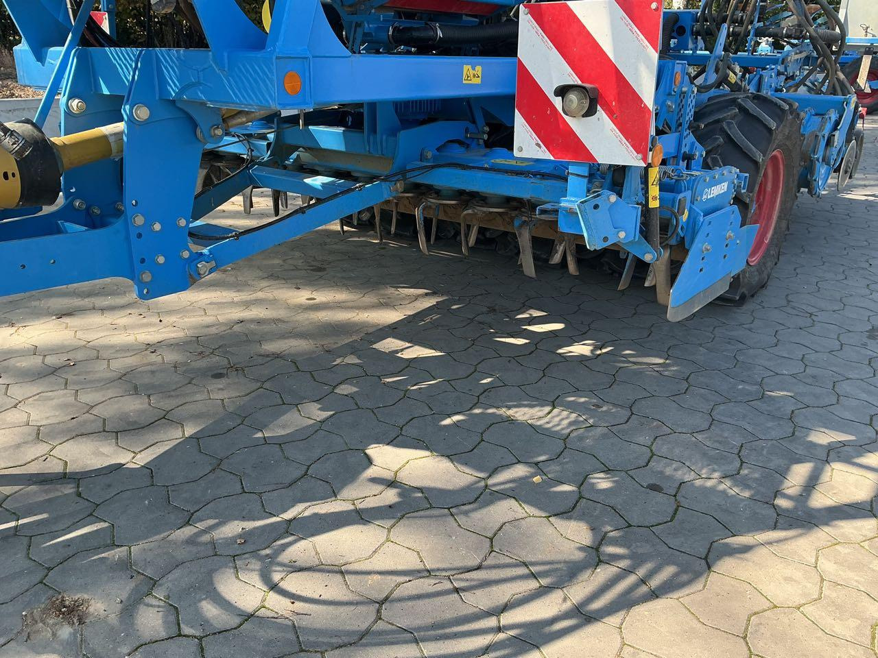 Lemken Compact Solitair 9/300 Z - Semeadora combinada: foto 3 Lemken Compact Solitair 9/300 Z - Semeadora combinada: foto 3